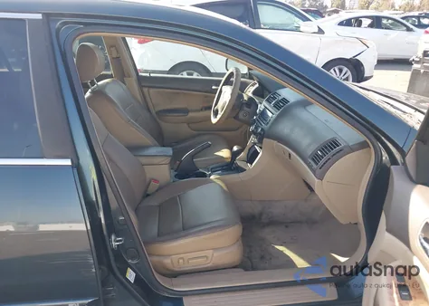 2004 Honda Accord 3.0 Ex z USA, uszkodzony, nr VIN 1HGCM665X4A042345